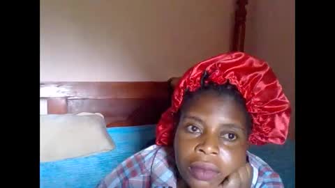 sweetib1 online show from June 9, 2026, 9:32 am