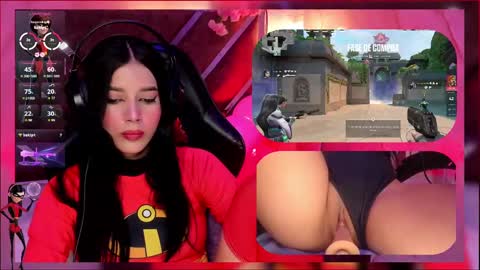 sweetie_cloe online show from October 2, 2025, 9:22 pm