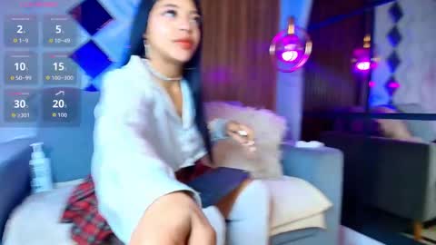 Snapshot of sweetie_foxxxx chatting on October 18, 2025, 11:11 am violeta online show from October 18, 2025, 11:11 am