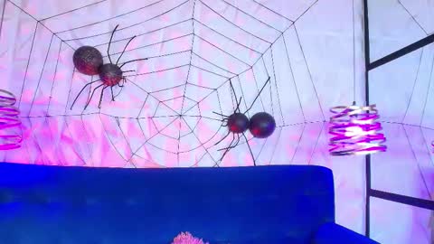 Snapshot of sweetie_foxxxx chatting on December 15, 2025, 3:22 am violeta online show from December 15, 2025, 3:22 am