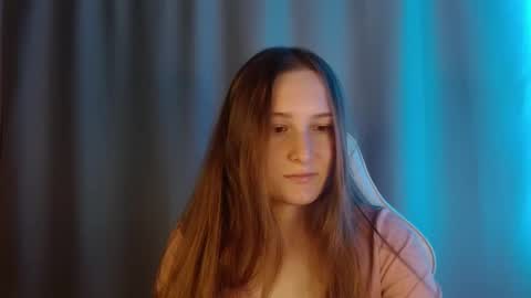 Snapshot of sweetie_lover chatting on October 29, 2025, 7:26 pm Annie online show from October 29, 2025, 7:26 pm