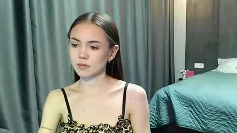 Snapshot of sweetieee_kira chatting on October 3, 2025, 9:23 pm sweetieee_kira online show from October 3, 2025, 9:23 pm