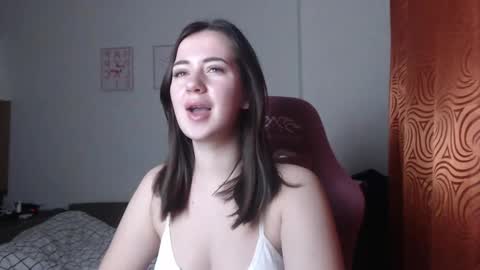 Snapshot of sweetiekendl chatting on January 31, 2025, 8:33 pm Kendl online show from January 31, 2025, 8:33 pm