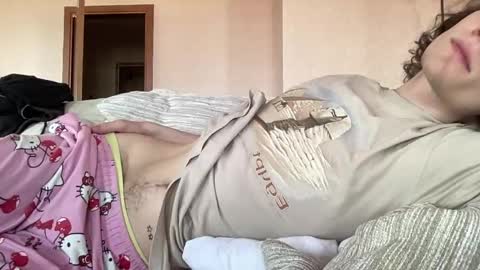SweetiesKitties online show from June 5, 2026, 1:28 pm