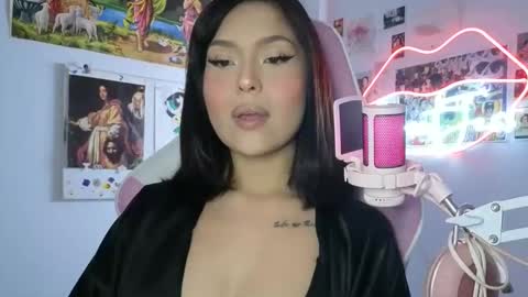 SweetJess online show from April 15, 2026, 3:46 am