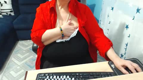 Snapshot of sweetladyrebeka chatting on February 25, 2025, 5:04 pm Rebeka online show from February 25, 2025, 5:04 pm