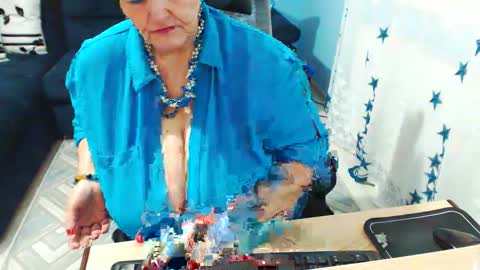 Snapshot of sweetladyrebeka chatting on February 28, 2025, 10:41 am Rebeka online show from February 28, 2025, 10:41 am