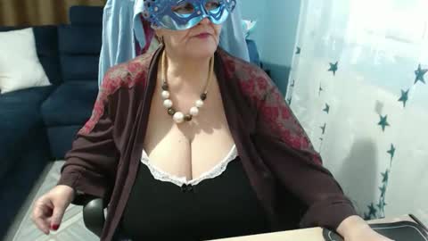 Rebeka online show from April 5, 2026, 1:08 pm