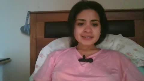 Snapshot of sweetlatinafit chatting on November 19, 2025, 12:49 pm sweetlatinafit online show from November 19, 2025, 12:49 pm