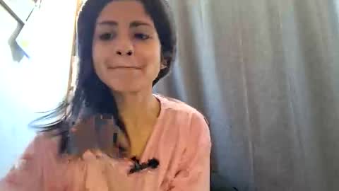 sweetlatinafit online show from December 4, 2025, 1:31 pm