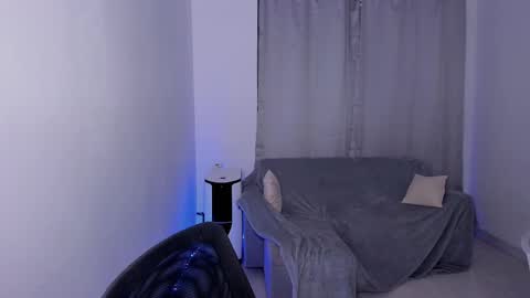 Snapshot of sweetlian_04 chatting on March 9, 2025, 4:27 am Lian online show from March 9, 2025, 4:27 am