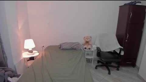 Lian online show from March 22, 2026, 12:14 am