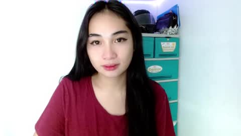 Snapshot of sweetlilly_18 chatting on February 2, 2025, 10:46 am Lilly online show from February 2, 2025, 10:46 am