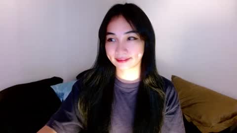 Snapshot of sweetlilly_18 chatting on March 5, 2025, 2:14 am Lilly online show from March 5, 2025, 2:14 am
