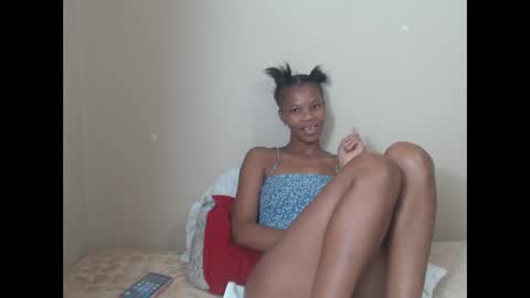 Snapshot of sweetlipss_ chatting on September 19, 2025, 6:59 am sweetlipss_ online show from September 19, 2025, 6:59 am