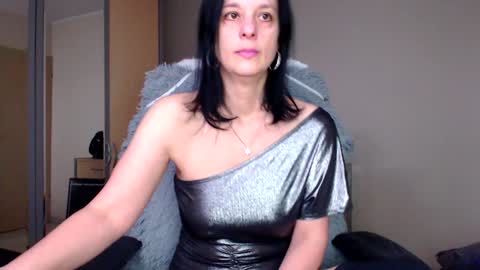 Snapshot of sweetlonglips_ chatting on January 11, 2025, 9:04 am JenJenny online show from January 11, 2025, 9:04 am