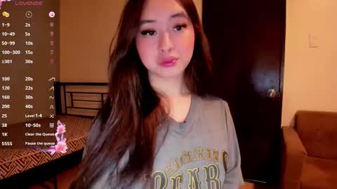 Zoe online show from November 12, 2025, 4:46 am