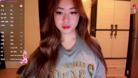 Snapshot of sweetlovepinay04 chatting on May 6, 2026, 2:19 am Zoe online show from May 6, 2026, 2:19 am