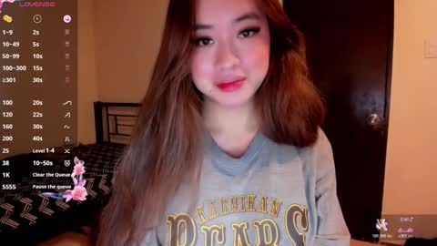 Snapshot of sweetlovepinay04 chatting on May 8, 2026, 2:50 am Zoe online show from May 8, 2026, 2:50 am