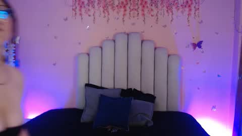 Snapshot of sweetlu_gh chatting on October 11, 2025, 7:23 pm Sweetlu online show from October 11, 2025, 7:23 pm