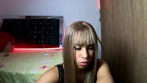 Snapshot of sweetmagic6 chatting on March 5, 2026, 5:03 am sweetmagic6 online show from March 5, 2026, 5:03 am