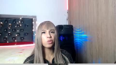 Snapshot of sweetmagic6 chatting on March 12, 2026, 10:43 am sweetmagic6 online show from March 12, 2026, 10:43 am