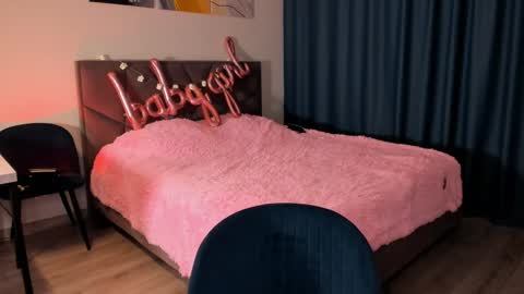 Snapshot of sweetmilkis chatting on January 23, 2025, 9:50 am Swetmilkis online show from January 23, 2025, 9:50 am