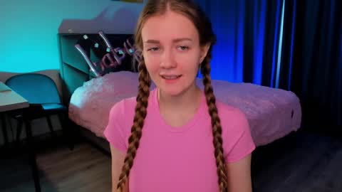 Snapshot of sweetmilkis chatting on February 4, 2025, 8:56 am Swetmilkis online show from February 4, 2025, 8:56 am