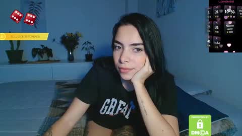 Sweet Mysterious online show from December 5, 2025, 11:08 am