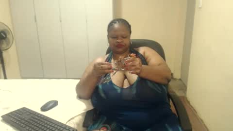 Snapshot of sweetnoziexxx chatting on December 6, 2024, 6:39 pm sweetnoziexxx online show from December 6, 2024, 6:39 pm