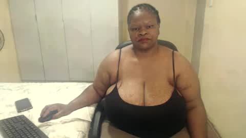 Snapshot of sweetnoziexxx chatting on December 8, 2024, 9:57 am sweetnoziexxx online show from December 8, 2024, 9:57 am