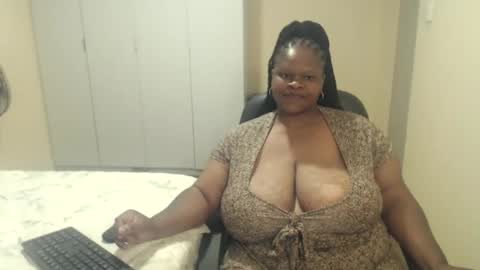 Snapshot of sweetnoziexxx chatting on January 10, 2025, 8:51 am sweetnoziexxx online show from January 10, 2025, 8:51 am