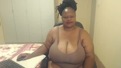 Snapshot of sweetnoziexxx chatting on January 13, 2025, 9:52 am sweetnoziexxx online show from January 13, 2025, 9:52 am