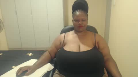 Snapshot of sweetnoziexxx chatting on February 15, 2025, 2:55 pm sweetnoziexxx online show from February 15, 2025, 2:55 pm