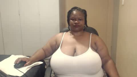Snapshot of sweetnoziexxx chatting on October 3, 2025, 4:31 am sweetnoziexxx online show from October 3, 2025, 4:31 am