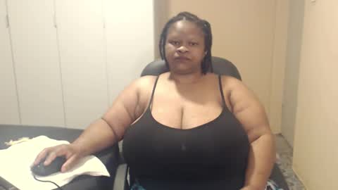 Snapshot of sweetnoziexxx chatting on October 21, 2025, 5:08 am sweetnoziexxx online show from October 21, 2025, 5:08 am