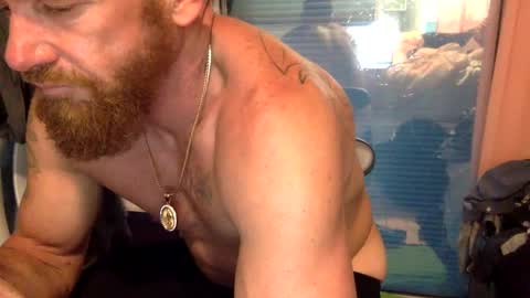 WeAim2PZzz online show from February 27, 2025, 5:36 pm