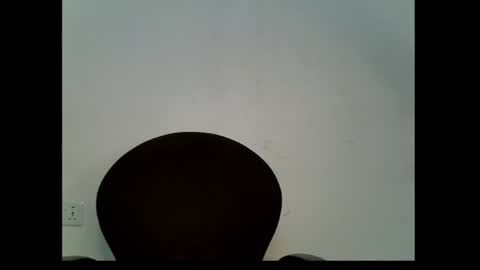 Snapshot of sweetpetitgirl chatting on April 21, 2026, 7:06 pm LILY BRANDY online show from April 21, 2026, 7:06 pm