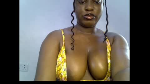 Snapshot of sweetpetitgirl chatting on April 22, 2026, 7:44 am LILY BRANDY online show from April 22, 2026, 7:44 am