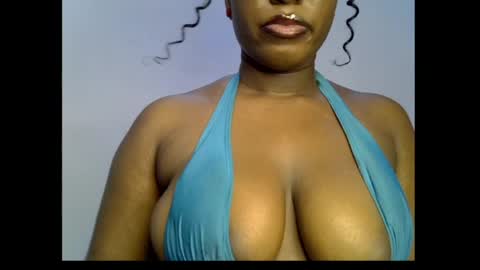 Snapshot of sweetpetitgirl chatting on April 22, 2026, 7:48 pm LILY BRANDY online show from April 22, 2026, 7:48 pm