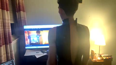 sweetprincelove online show from September 29, 2025, 3:11 am