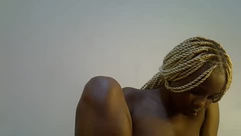 Snapshot of sweetrall chatting on March 26, 2026, 9:31 pm Lilly online show from March 26, 2026, 9:31 pm