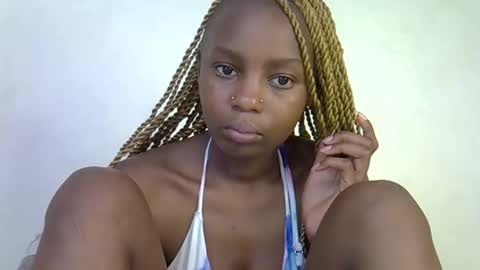 Snapshot of sweetrall chatting on April 4, 2026, 10:13 am Lilly online show from April 4, 2026, 10:13 am