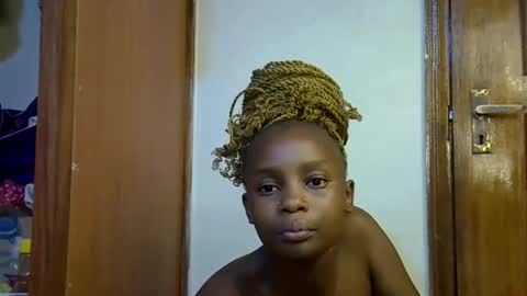 Snapshot of sweetrall chatting on April 8, 2026, 9:48 pm Lilly online show from April 8, 2026, 9:48 pm