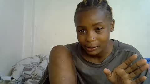 Snapshot of sweetrall chatting on April 29, 2026, 8:37 pm Lilly online show from April 29, 2026, 8:37 pm