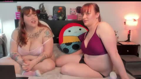 Snapshot of sweetsapphics chatting on January 28, 2025, 2:31 pm ruby and scarlet online show from January 28, 2025, 2:31 pm