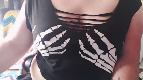 sweetsapphirepuppy online show from January 14, 2026, 4:45 pm