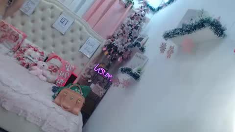 Ningning online show from November 12, 2025, 11:10 am