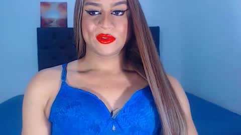 Snapshot of sweetsofiats chatting on September 23, 2025, 2:03 am SOFIA online show from September 23, 2025, 2:03 am