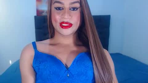 Snapshot of sweetsofiats chatting on October 6, 2025, 7:00 pm SOFIA online show from October 6, 2025, 7:00 pm